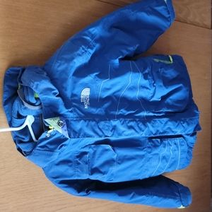 The North Face Boys size small winter jacket